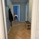 Apartament Sjarmerende I Tomannsbolig